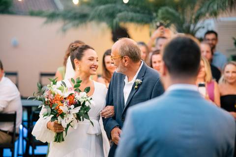 felipe-lopes-fotografia-fotografo-em-osorio-rio-grande-do-sul-cerimonia-de-casamento-intimista-recepcao-e-festa-em-casa-piscina-banda-casal-jovem-noivos-em-xangri-la'