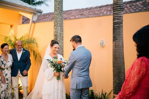 felipe-lopes-fotografia-fotografo-em-osorio-rio-grande-do-sul-cerimonia-de-casamento-intimista-recepcao-e-festa-em-casa-piscina-banda-casal-jovem-noivos-em-xangri-la'