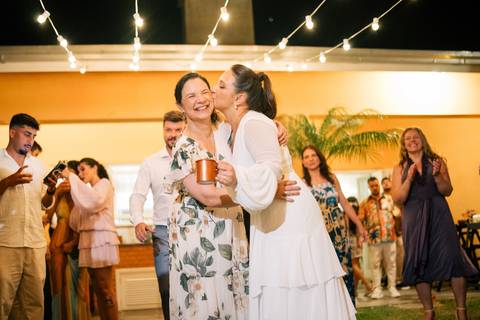 felipe-lopes-fotografia-fotografo-em-osorio-rio-grande-do-sul-cerimonia-de-casamento-intimista-recepcao-e-festa-em-casa-piscina-banda-casal-jovem-noivos-em-xangri-la'