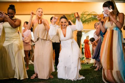 felipe-lopes-fotografia-fotografo-em-osorio-rio-grande-do-sul-cerimonia-de-casamento-intimista-recepcao-e-festa-em-casa-piscina-banda-casal-jovem-noivos-em-xangri-la'