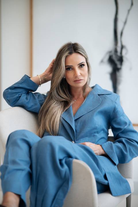 felipe-lopes-fotografia-fotografo-em-osorio-rio-grande-do-sul-ensaio-empresarial-marca-de-roupas-femininas-sessao-editorial-de-moda'