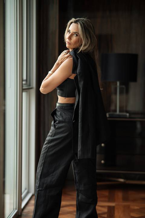 felipe-lopes-fotografia-fotografo-em-osorio-rio-grande-do-sul-ensaio-empresarial-marca-de-roupas-femininas-sessao-editorial-de-moda'