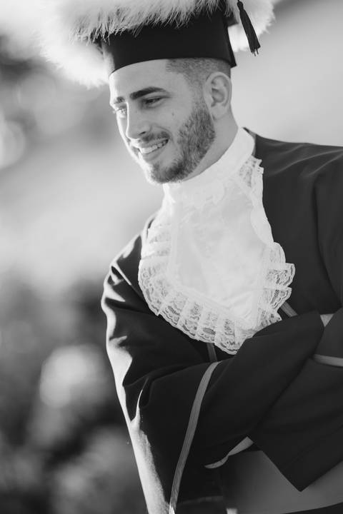 felipe-lopes-fotografia-fotografo-em-osorio-litoral-norte-do-rio-grande-do-sul-ensaio-de-toga-turma-de-formandos-curso-de-administracao-FURG-santo-antonio-da-patrulha-ensaio-externo-retrato-espontaneo-leve-natureza-por-do-sol'