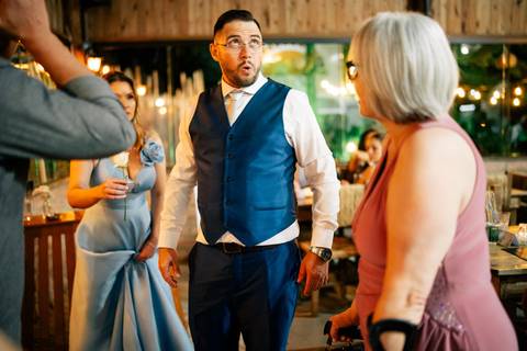 fotografo-em-osorio-litoral-norte-rio-grande-do-sul-felipe-lopes-fotografia-cerimonia-de-casamento-externo-por-do-sol-natureza-paisagem-campo-no-delicias-da-cancela-em-santo-antonio-da-patrulha-noivos'