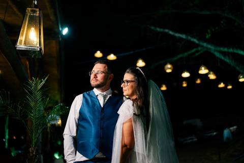 fotografo-em-osorio-litoral-norte-rio-grande-do-sul-felipe-lopes-fotografia-cerimonia-de-casamento-externo-por-do-sol-natureza-paisagem-campo-no-delicias-da-cancela-em-santo-antonio-da-patrulha-noivos'