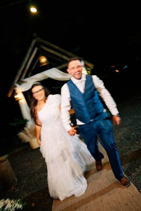 fotografo-em-osorio-litoral-norte-rio-grande-do-sul-felipe-lopes-fotografia-cerimonia-de-casamento-externo-por-do-sol-natureza-paisagem-campo-no-delicias-da-cancela-em-santo-antonio-da-patrulha-noivos'