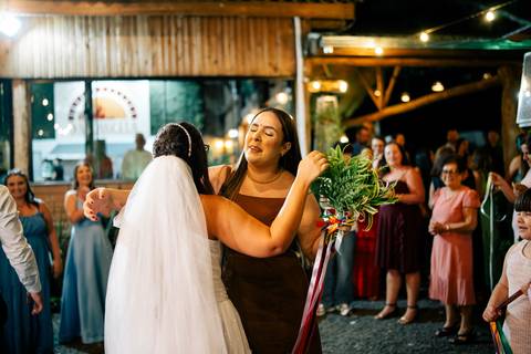 fotografo-em-osorio-litoral-norte-rio-grande-do-sul-felipe-lopes-fotografia-cerimonia-de-casamento-externo-por-do-sol-natureza-paisagem-campo-no-delicias-da-cancela-em-santo-antonio-da-patrulha-noivos'