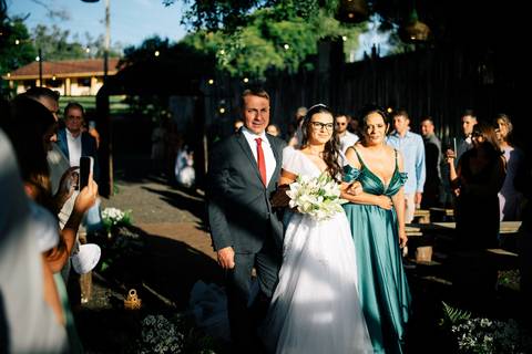 fotografo-em-osorio-litoral-norte-rio-grande-do-sul-felipe-lopes-fotografia-cerimonia-de-casamento-externo-por-do-sol-natureza-paisagem-campo-no-delicias-da-cancela-em-santo-antonio-da-patrulha-noivos'