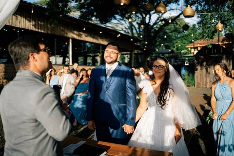 fotografo-em-osorio-litoral-norte-rio-grande-do-sul-felipe-lopes-fotografia-cerimonia-de-casamento-externo-por-do-sol-natureza-paisagem-campo-no-delicias-da-cancela-em-santo-antonio-da-patrulha-noivos'