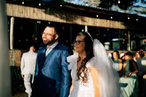 fotografo-em-osorio-litoral-norte-rio-grande-do-sul-felipe-lopes-fotografia-cerimonia-de-casamento-externo-por-do-sol-natureza-paisagem-campo-no-delicias-da-cancela-em-santo-antonio-da-patrulha-noivos'