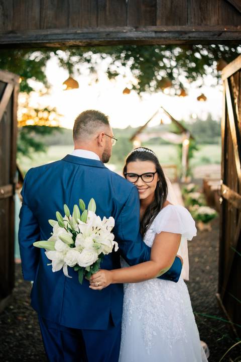 fotografo-em-osorio-litoral-norte-rio-grande-do-sul-felipe-lopes-fotografia-cerimonia-de-casamento-externo-por-do-sol-natureza-paisagem-campo-no-delicias-da-cancela-em-santo-antonio-da-patrulha-noivos'