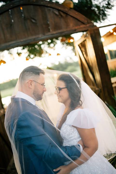 fotografo-em-osorio-litoral-norte-rio-grande-do-sul-felipe-lopes-fotografia-cerimonia-de-casamento-externo-por-do-sol-natureza-paisagem-campo-no-delicias-da-cancela-em-santo-antonio-da-patrulha-noivos'