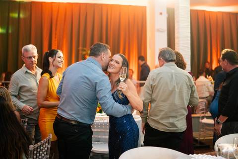 fotografo-em-osorio-litoral-norte-rio-grande-do-sul-felipe-lopes-fotografia-festa-de-formatura-de-arquitetura-na-saba-em-atlantida'