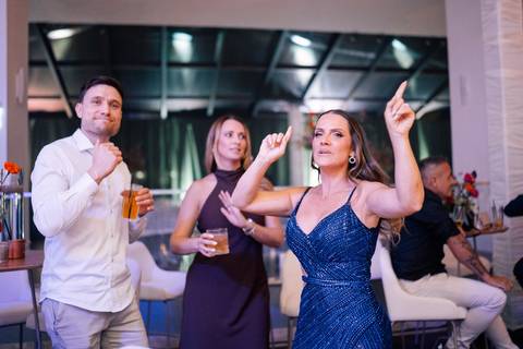 fotografo-em-osorio-litoral-norte-rio-grande-do-sul-felipe-lopes-fotografia-festa-de-formatura-de-arquitetura-na-saba-em-atlantida'