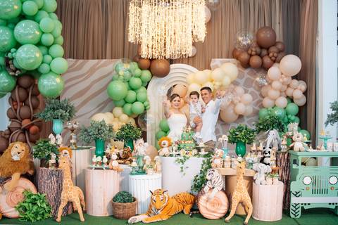 fotografo-em-osorio-litoral-norte-do-rio-grande-do-sul-felipe-lopes-fotografia-festa-de-1-aninho-de-zafari-menino-em-tramandai-espaco-medina-com-show-de-magica-bruno-mariotti'