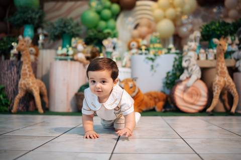 fotografo-em-osorio-litoral-norte-do-rio-grande-do-sul-felipe-lopes-fotografia-festa-de-1-aninho-de-zafari-menino-em-tramandai-espaco-medina-com-show-de-magica-bruno-mariotti'