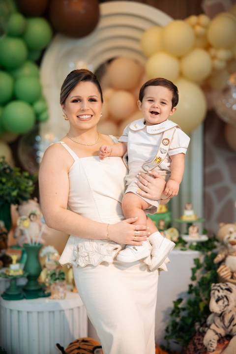 fotografo-em-osorio-litoral-norte-do-rio-grande-do-sul-felipe-lopes-fotografia-festa-de-1-aninho-de-zafari-menino-em-tramandai-espaco-medina-com-show-de-magica-bruno-mariotti'