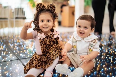 fotografo-em-osorio-litoral-norte-do-rio-grande-do-sul-felipe-lopes-fotografia-festa-de-1-aninho-de-zafari-menino-em-tramandai-espaco-medina-com-show-de-magica-bruno-mariotti'