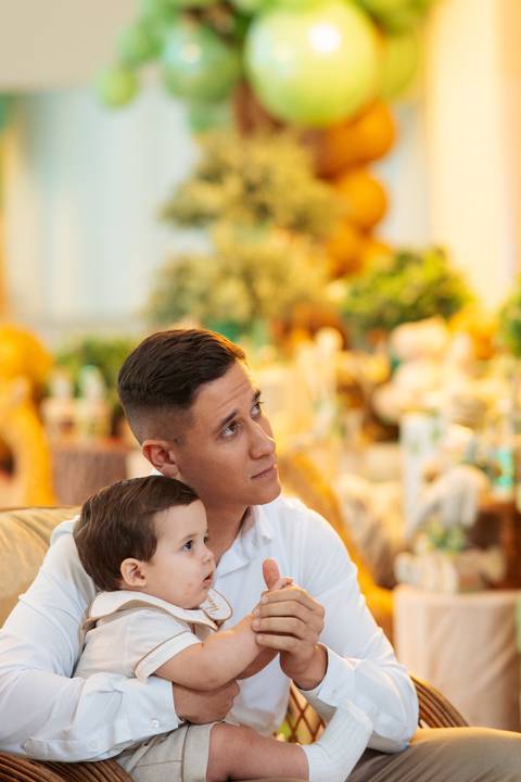 fotografo-em-osorio-litoral-norte-do-rio-grande-do-sul-felipe-lopes-fotografia-festa-de-1-aninho-de-zafari-menino-em-tramandai-espaco-medina-com-show-de-magica-bruno-mariotti'