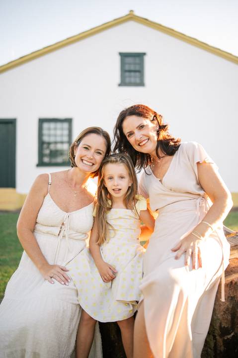 fotografo-em-osorio-litoral-norte-do-rio-grande-do-sul-ensaio-de-familia-grande-geracoes-fotos-leves-espontaneas-atemporais-externas-por-do-sol-parque-historico-osorio-rs'