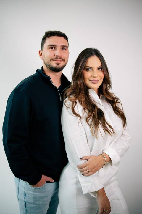 fotografo-em-osorio-litoral-norte-rio-grande-do-sul-felipe-lopes-fotografia-ensaio-empresarial-agencia-de-marketing-retratos-individuais-equipe-ambientadas-estudio-paula-madalena-fotos-profissionais'