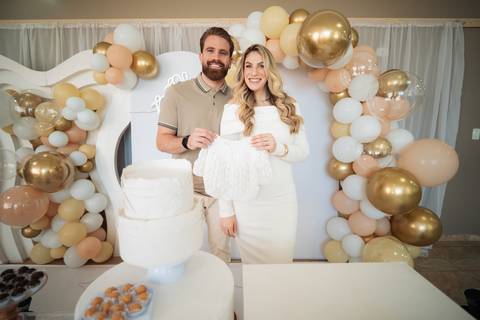 fotografo-em-osorio-litoral-norte-rio-grande-do-sul-felipe-lopes-fotografia-cha-revelacao-sexo-bebe-casal-jovem-menino-caixa-com-balao-fumaça'