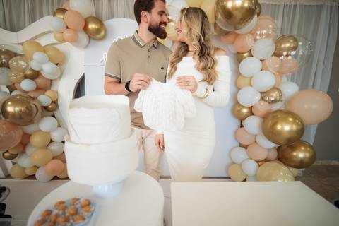 fotografo-em-osorio-litoral-norte-rio-grande-do-sul-felipe-lopes-fotografia-cha-revelacao-sexo-bebe-casal-jovem-menino-caixa-com-balao-fumaça'