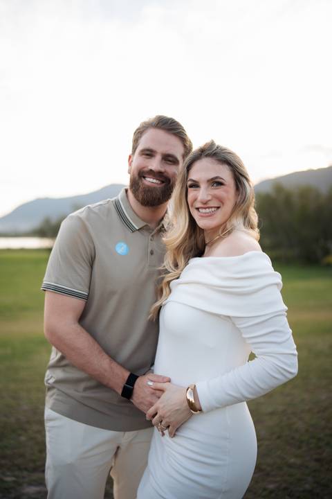 fotografo-em-osorio-litoral-norte-rio-grande-do-sul-felipe-lopes-fotografia-cha-revelacao-sexo-bebe-casal-jovem-menino-caixa-com-balao-fumaça'