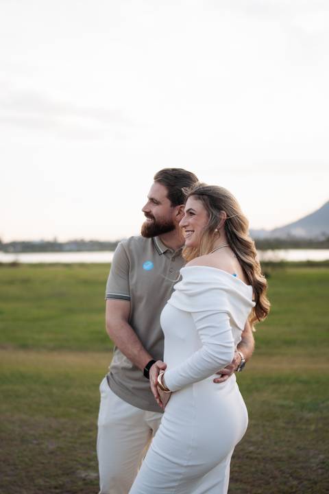 fotografo-em-osorio-litoral-norte-rio-grande-do-sul-felipe-lopes-fotografia-cha-revelacao-sexo-bebe-casal-jovem-menino-caixa-com-balao-fumaça'