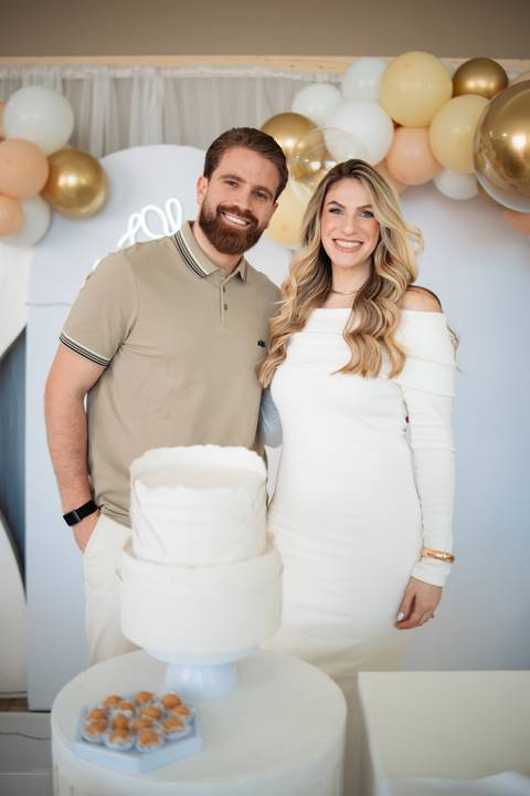 fotografo-em-osorio-litoral-norte-rio-grande-do-sul-felipe-lopes-fotografia-cha-revelacao-sexo-bebe-casal-jovem-menino-caixa-com-balao-fumaça'