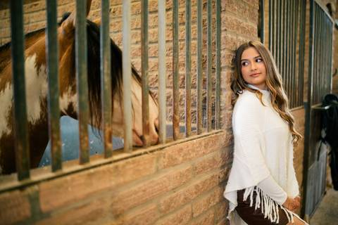 fotografo-em-osorio-litoral-norte-rio-grande-do-sul-felipe-lopes-fotografia-ensaio-de-xv-anos-quinze-no-campo-ct-guto-freire-cavalos-violino-por-do-sol-familia'