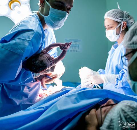 Obstetra Rone Peterson'