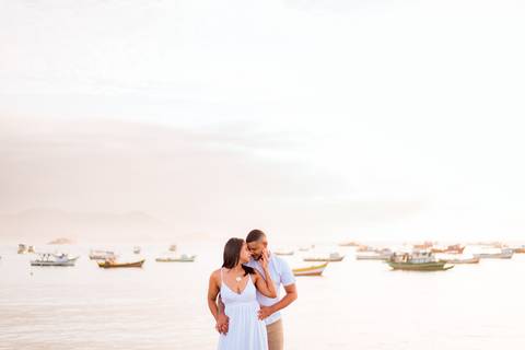 pre-wedding-pamela-jonatas-praia-das-conchas-guaruja-may-e-jose-fotografia'