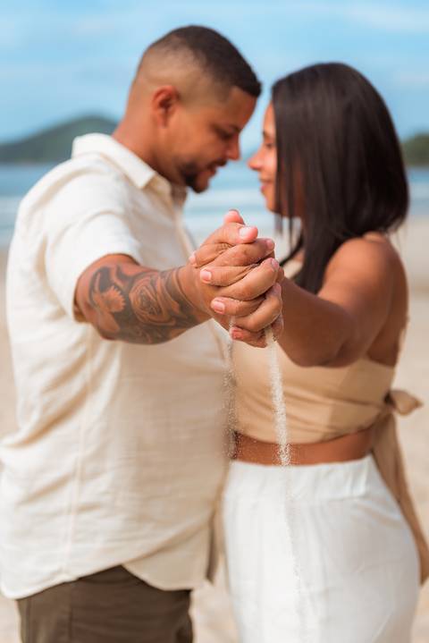 pre-wedding-pamela-jonatas-praia-das-conchas-guaruja-may-e-jose-fotografia'