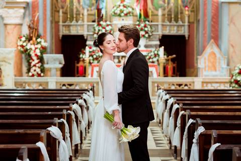 casamento-andréia-e-thalis-laranjal-paulista-igreja-são-joão-batista-registros-cheiro-de-amor-casamento-clássico-may-e-jose-fotografia'
