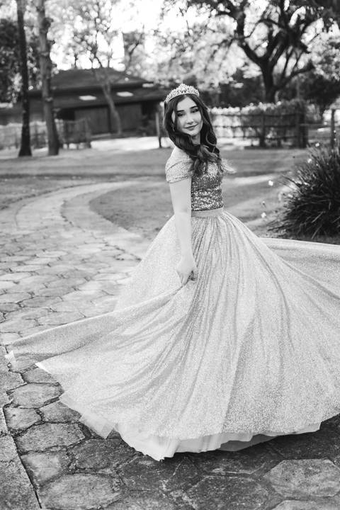 ensaio-15-anos-julia-lopes-debutante-hípica-centaurus-tatuí-registros-cheio-de-amor-ensaio-clássico-a-bela-e-a-fera-may-e-jose-fotografia'