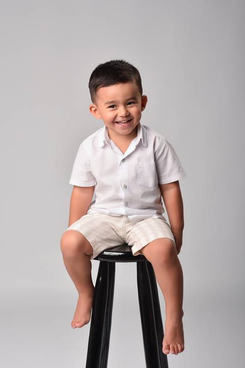 Ensaio gestante em estúdio em Tatuí – Raíssa e Maikon à espera do Pedro | May e José Fotografia'