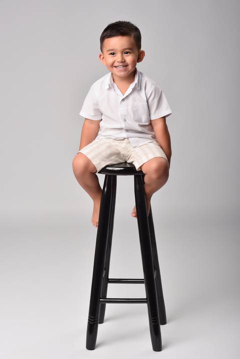 Ensaio gestante em estúdio em Tatuí – Raíssa e Maikon à espera do Pedro | May e José Fotografia'