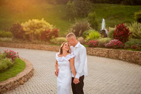 Pré wedding da Letícia e Rodrigo realizado na Rota do Vinho, em São Roque na Vinícola XV de Novembro
 fotografado por May e José Fotografia'