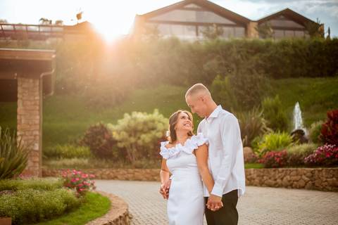 Pré wedding da Letícia e Rodrigo realizado na Rota do Vinho, em São Roque na Vinícola XV de Novembro
 fotografado por May e José Fotografia'