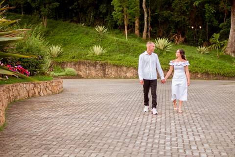 Pré wedding da Letícia e Rodrigo realizado na Rota do Vinho, em São Roque na Vinícola XV de Novembro
 fotografado por May e José Fotografia'