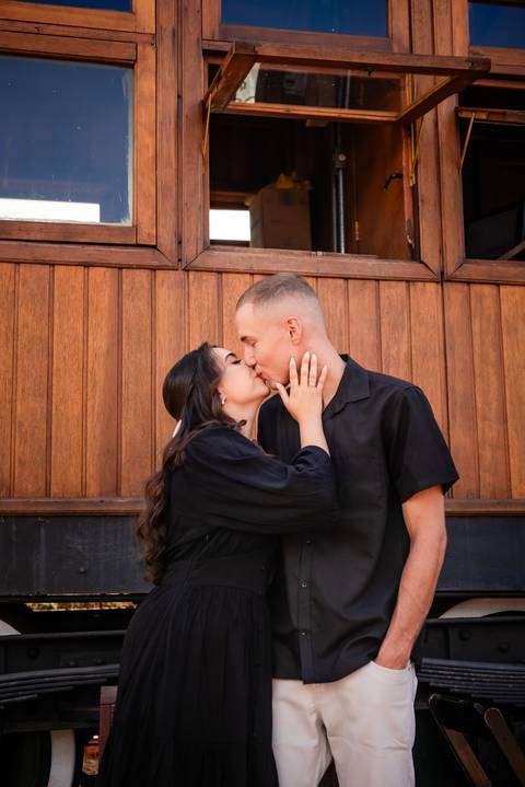 Pré wedding da Letícia e Rodrigo realizado na Rota do Vinho, em São Roque na Vila Don Patto fotografado por May e José Fotografia'
