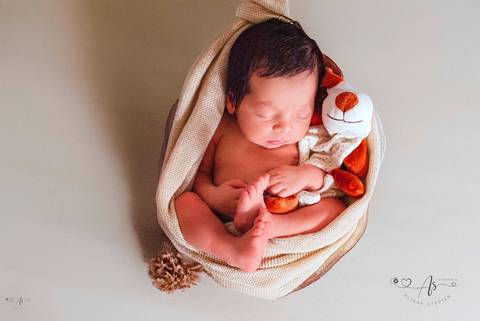 ensaionewbornlennon'