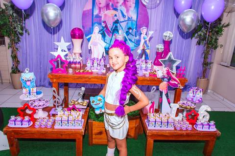 Laurafaz6nobrincalhaoemcanoas'