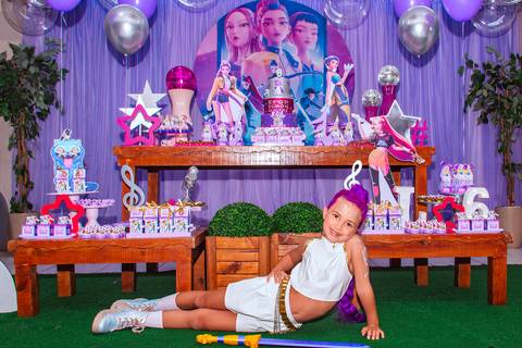 Laurafaz6nobrincalhaoemcanoas'