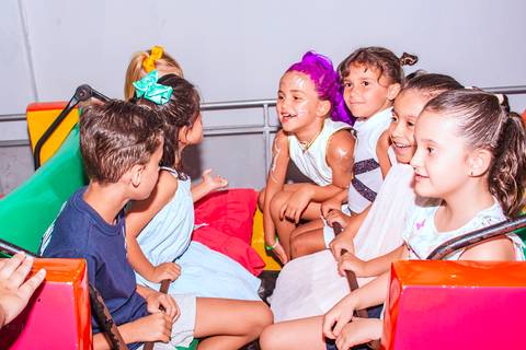 Laurafaz6nobrincalhaoemcanoas'