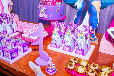 Laurafaz6nobrincalhaoemcanoas'