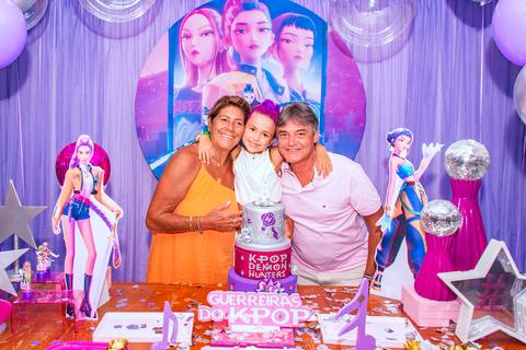 Laurafaz6nobrincalhaoemcanoas'