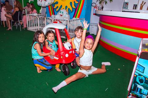 Laurafaz6nobrincalhaoemcanoas'