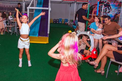 Laurafaz6nobrincalhaoemcanoas'